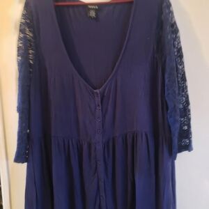 Womens torrid navy blue lacey sleeves peasant shirt